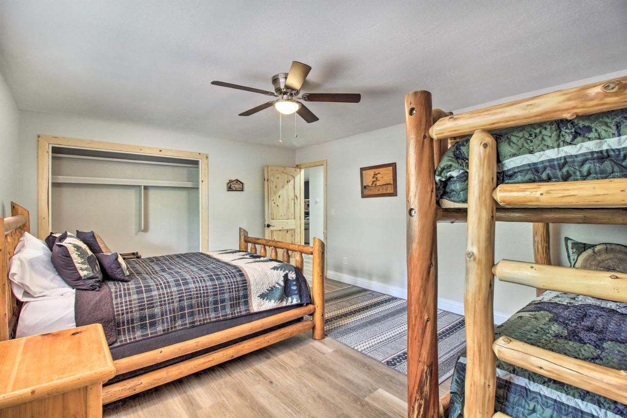 Pinetop Creekside Cabin Secret Game Room! Bagian luar foto